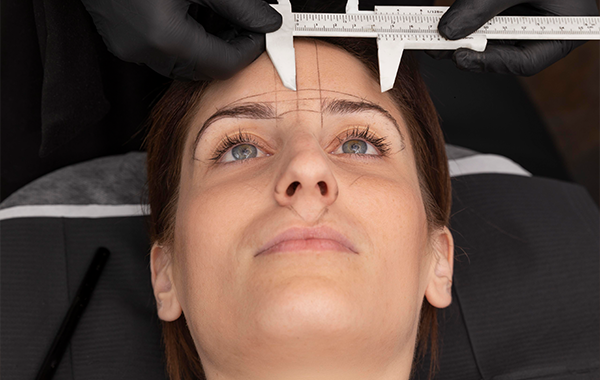 Trasplante de cejas